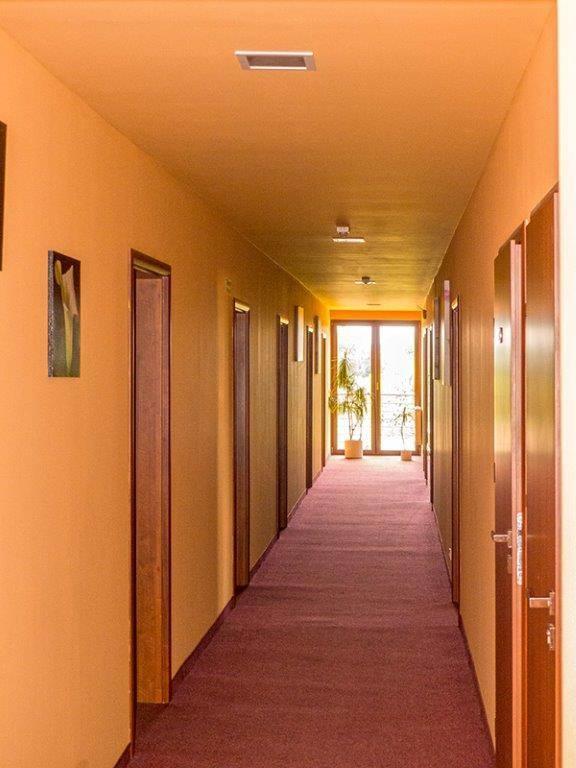 Hotel Paola Kutno Buitenkant foto