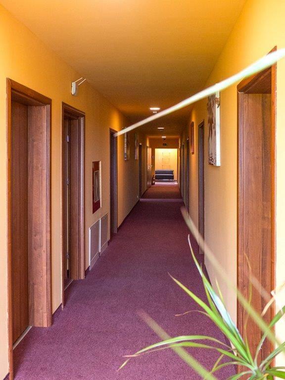 Hotel Paola Kutno Buitenkant foto